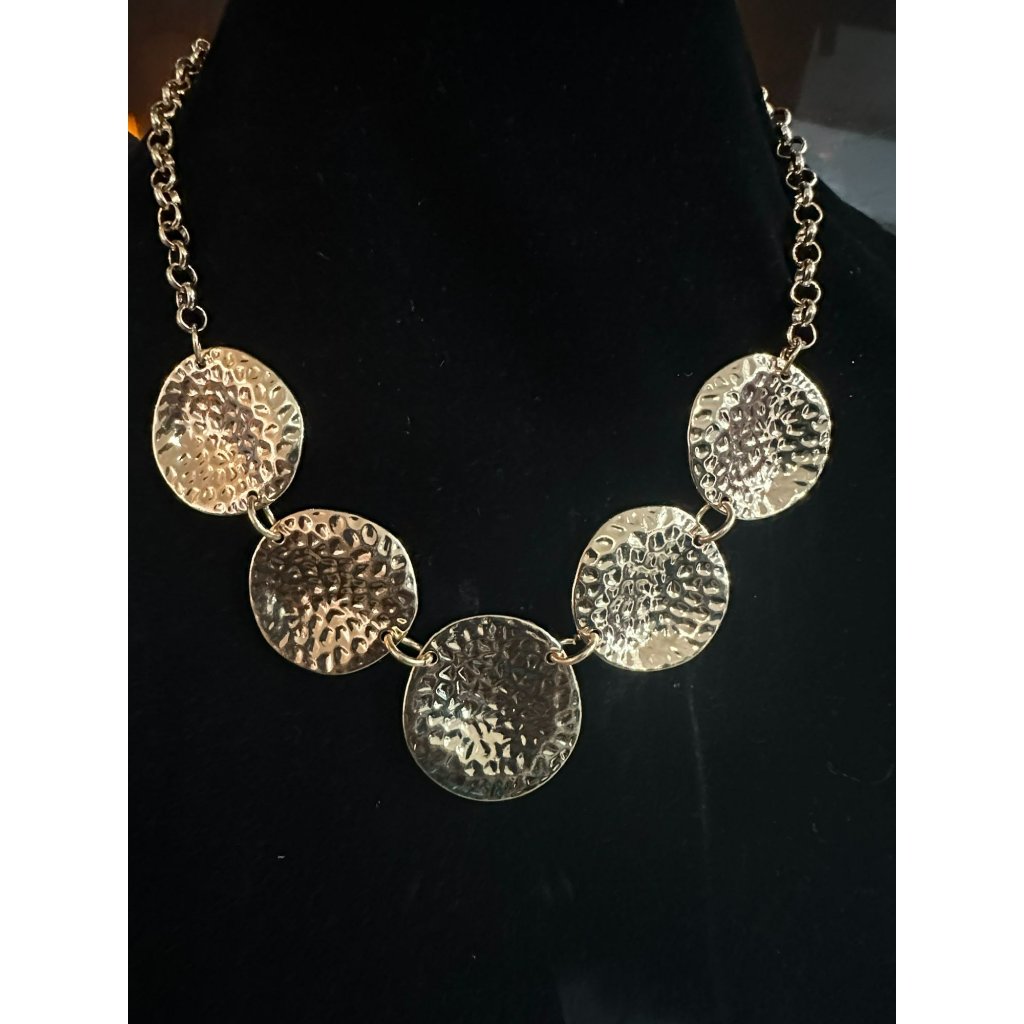 Gold Tone Hammered Disc Necklace & Earrings Set With Chain Link Design